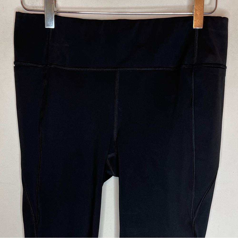Athleta Crop Leggings Size Medium - Picture 4 of 6